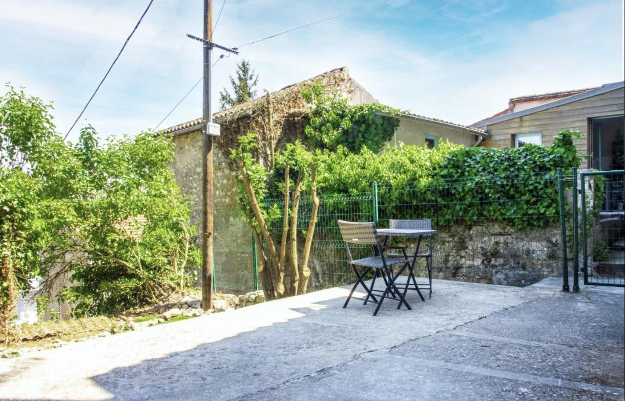 Les Logis Poitevin - Maisons - Terrasses - Detente Poitiers Exterior foto